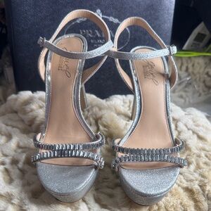 Jewel Badgley Mischka Silver Embellished Heels